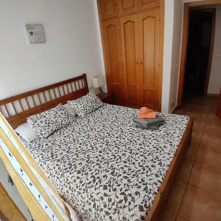 Privada Marina Botafoch 2 Homestay *